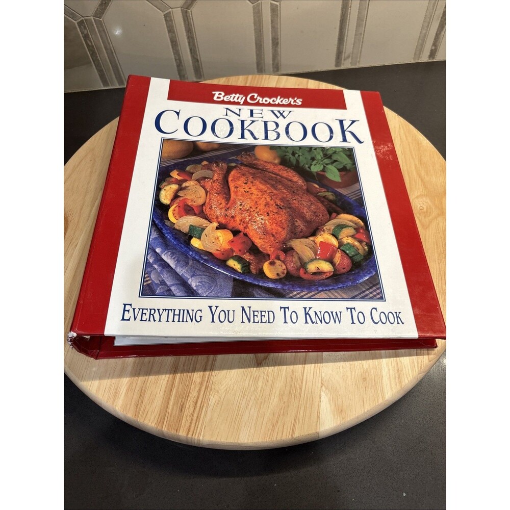 1996 Betty Crocker's New Cookbook - 3 Ring Binder Everything You Need To Know